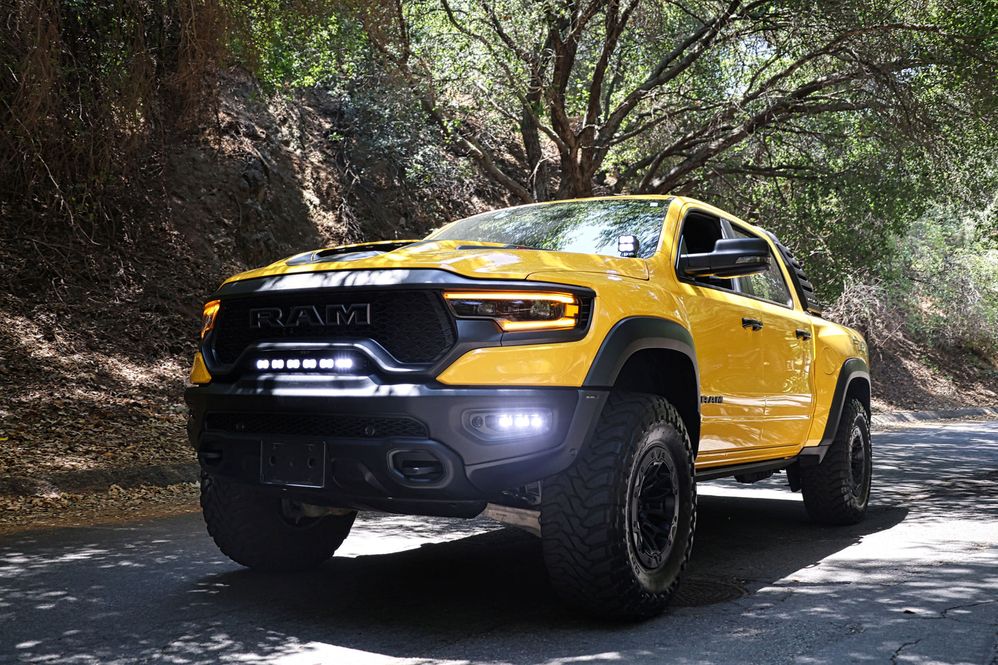 2021-2024 RAM 1500 TRX 23in Light Bar - PRO