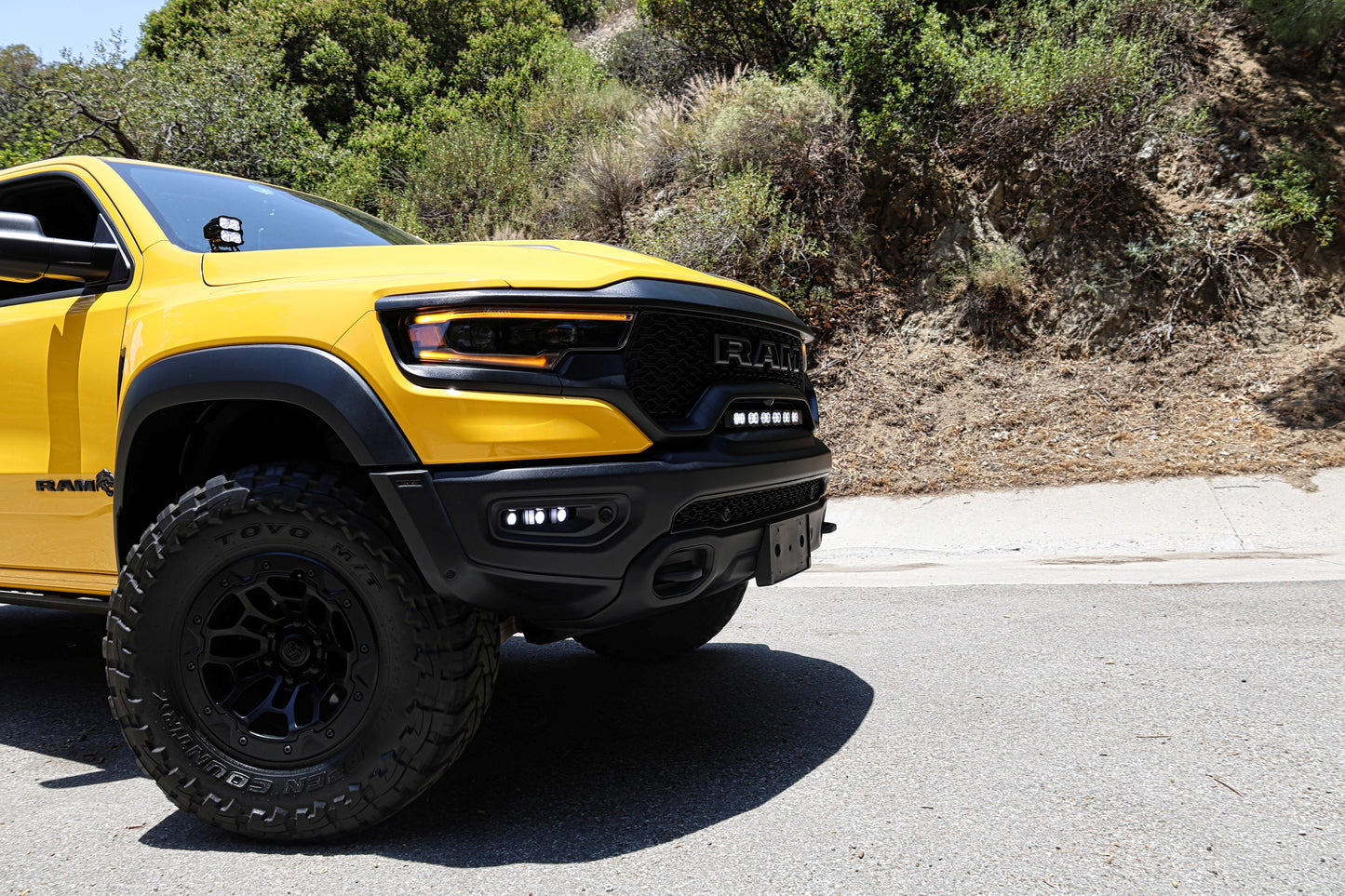 2021-2024 RAM 1500 TRX 23in Light Bar - PRO