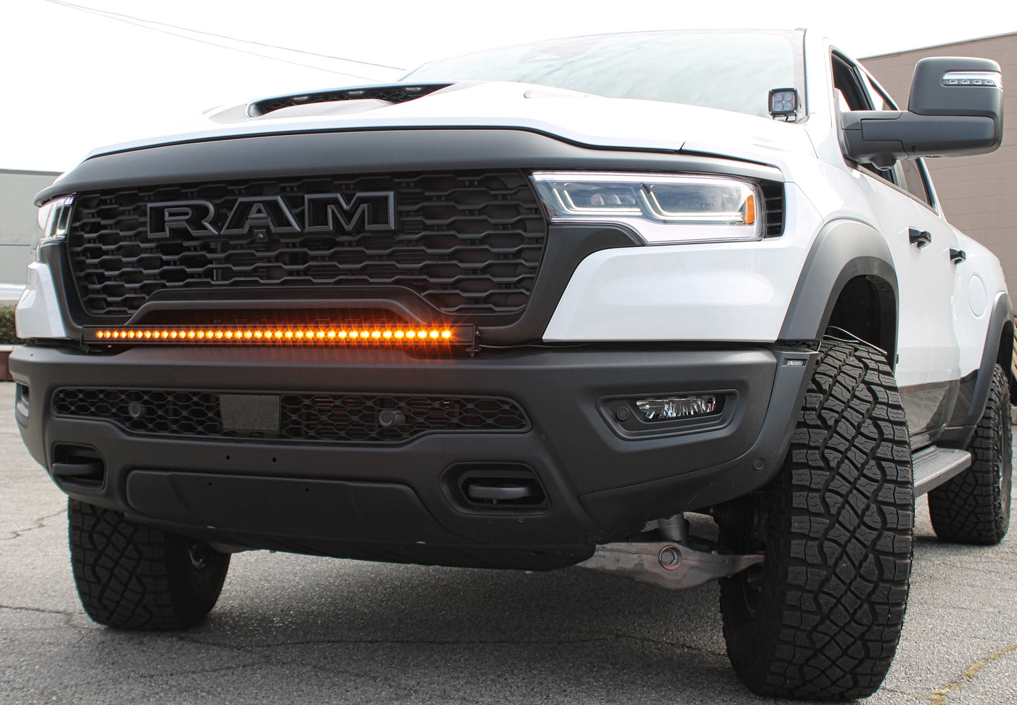 2025+ RAM 1500 RHO 40in Light Bar - Slim
